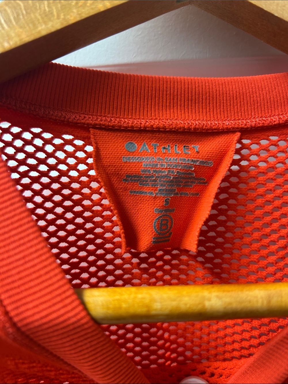 Athleta mesh tank - Picture 2 of 3